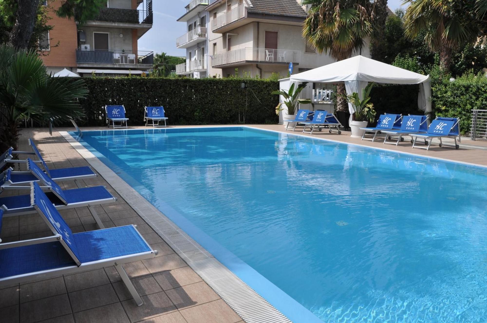 Hotel Haus Charlotte Сан-Бенедетто-дель-Тронто Экстерьер фото